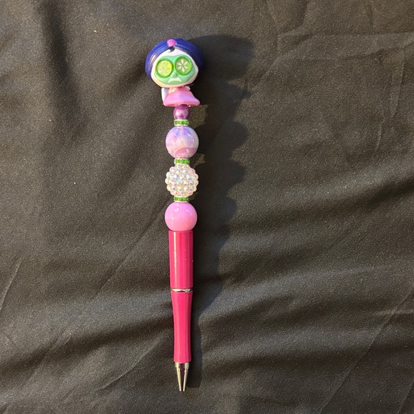 Handmade Other - Handmade Disney Doorable Yzma from Emperors New Groove Pen